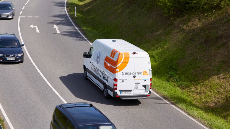 Transport von trans-o-felx auf der Straße