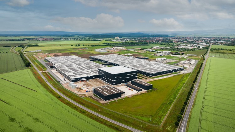 Daimler Truck neues Logistikzentrum von oben