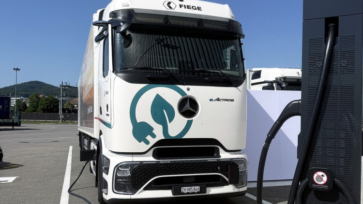 E-Lkw_Fiege_Ladepark_Ofterdingen