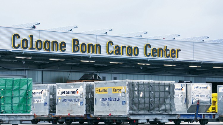 Frachthalle des Cologne Bonn Cargo Centers am Flughafen CGN