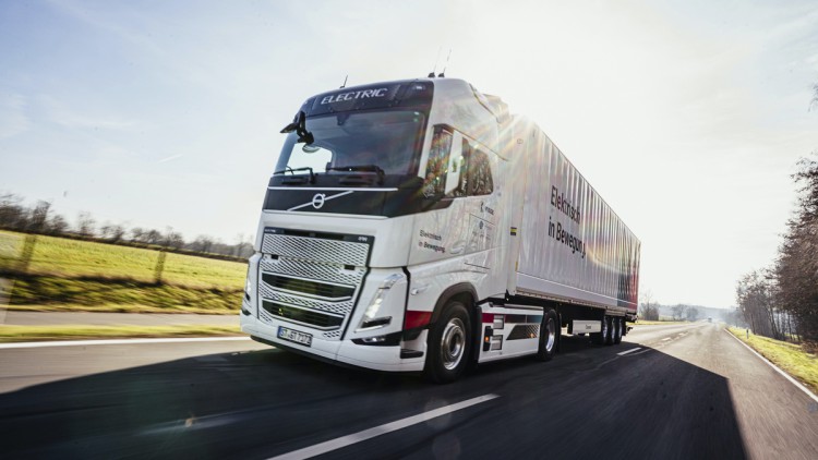 Lkw_Strasse_Fiege