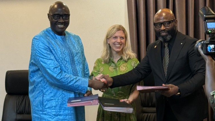 Vertragsunterzeichnung_Daimler_Truck_Senegal