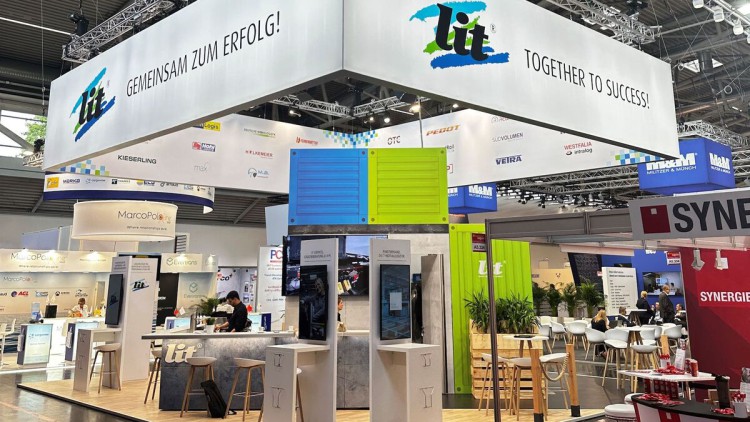 Messestand_LIT_Gruppe_transport_logistic
