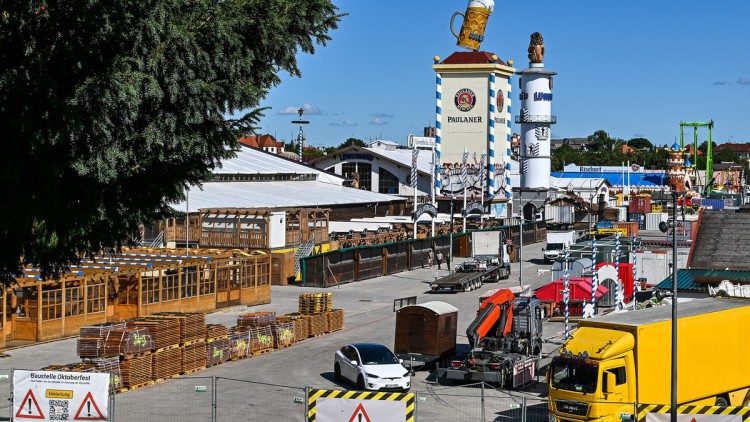 Aufbau Oktoberfest