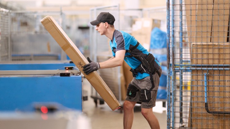 Paketlogistik_Hermes_Exoskelette