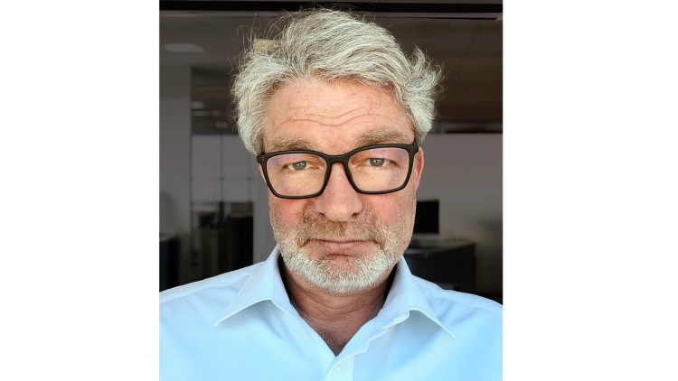 VR-Editorial: Der neue stellvertretende Chefredakteur stellt sich vor Lars Hoffmann