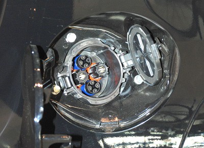 Peugeot ION, IAA Nutzfahrzeuge 2010, Schnellauflade-Verbindung