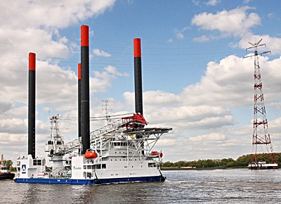 Hubinsel, Thor, Hochspannungsleitung