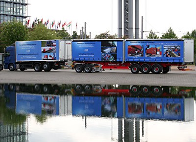 überlanger LKW