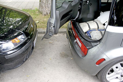 Nissan Cube vs. NV200