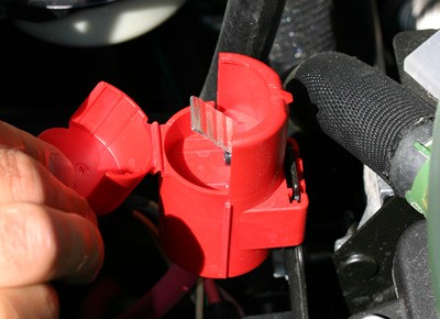 Opel, Movano, Batteriekontakt