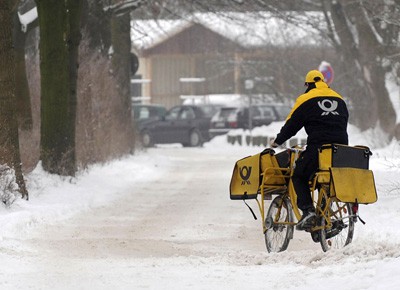 Postbote, Briefträger, Schnee, Fahrrad