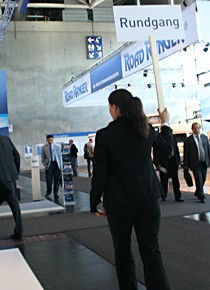 IAA Eröffnung Rundgang Schild 