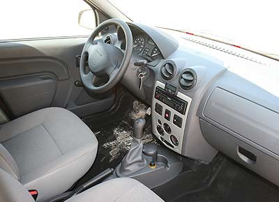 Dacia Logan Express / Pick-up 03