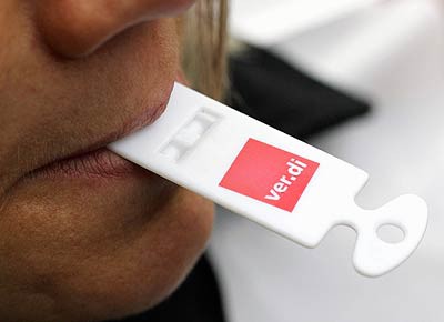 Verdi Protest Pfeife