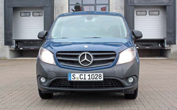 Green Van_umweltfreundlich_grün_Van_Transporter_schadstoffarm_LKW