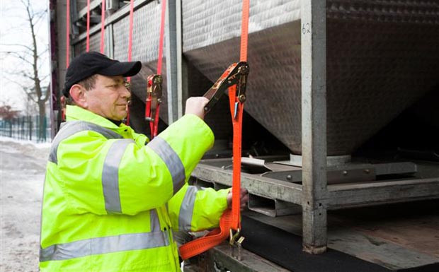 Ladungssicherung Niederzurren