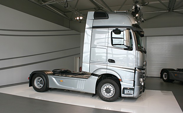 New Actros