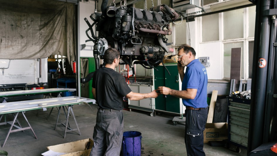 Ahnefeld Minden Spedition Werkstatt Motor