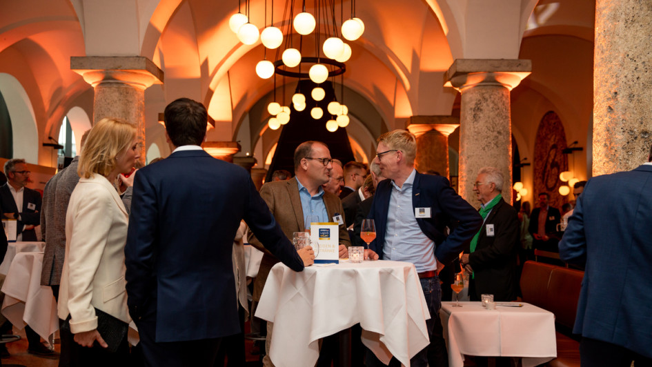 In entspannter Atmosphäre konnten die Gäste neue Kontakte knüpfen und alte Bekannte treffen.