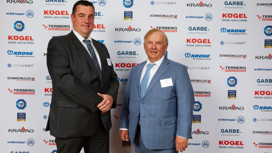 Andre Schröer von Heinz Schröer Transporte und Dr. Jörg Mosolf von Mosolf 