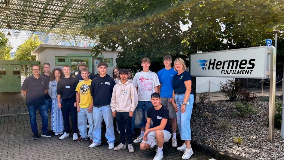 Elf Nachwuchskräfte beginnen Ausbildung bei Hermes Fulfilment in Haldensleben