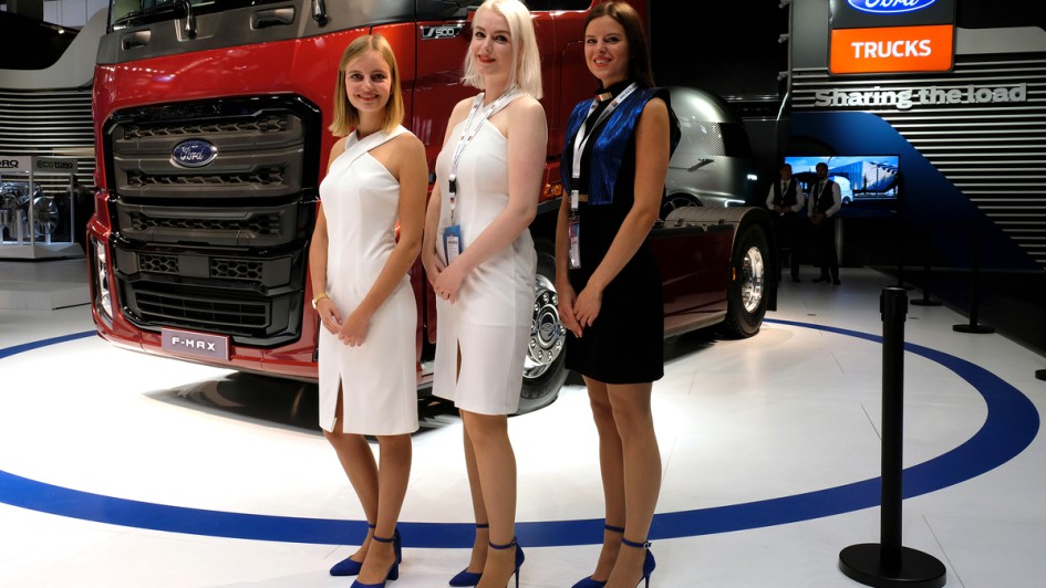 IAA 2018 - Messehostessen