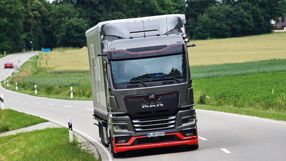 E-Lkw MAN eTGX von vorne