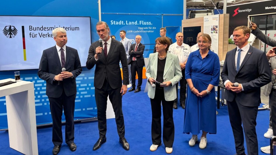 IAA Transportation 2026: Startschuss für die Umsetzung des Lkw-Schnellladenetzes