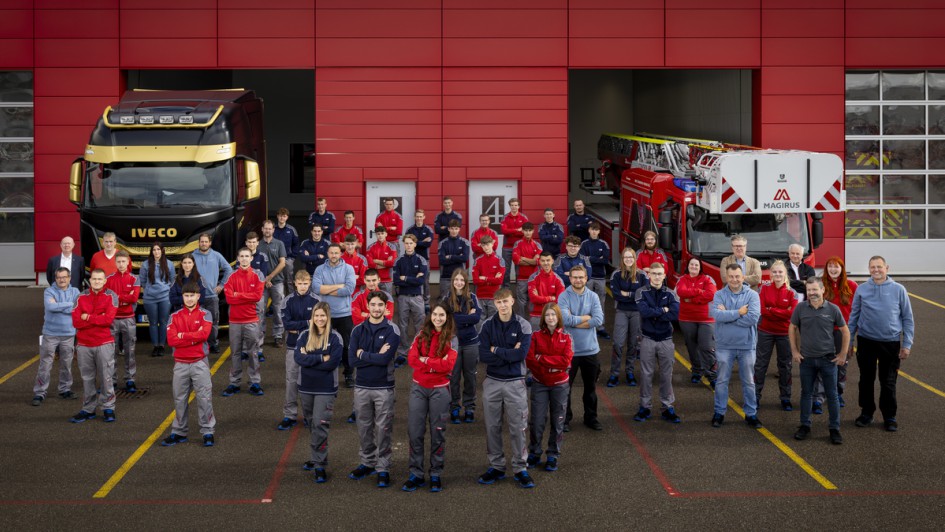 Gruppenfoto der Auszubildenden bei Iveco