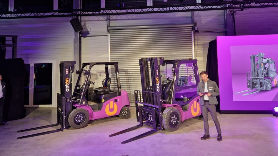 Jungheinrich AntOn Stapler auf der Fachpressekonferenz 2026 in Hamburg