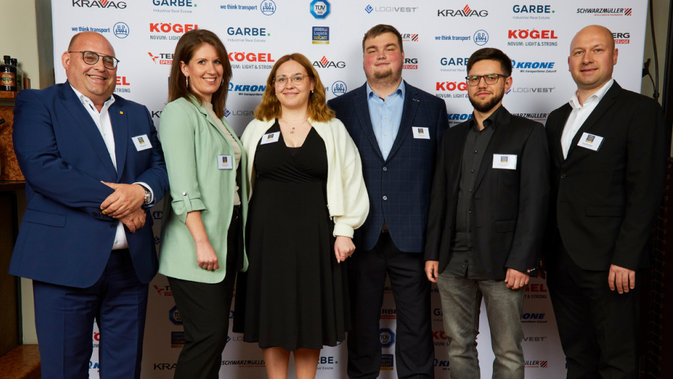 Michael Keller, Sabrina Ehrlich, Anna Tukscher, Leon Eismann, Florian Kessler, Florian Kollmann (v.l.n.r.) von Geis Air + Sea