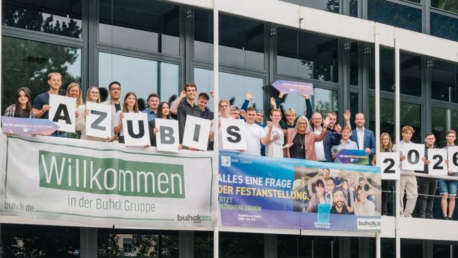 26 junge Menschen sind in diesem Jahr bei der Buhck Gruppe in ihre Ausbildung gestartet. 