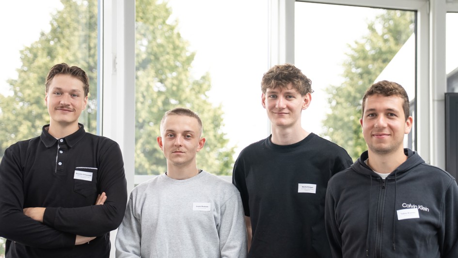 – Am 1. August haben fünf Nachwuchskräfte ihre Ausbildung bei der Torwegge GmbH & Co. KG begonnen. 