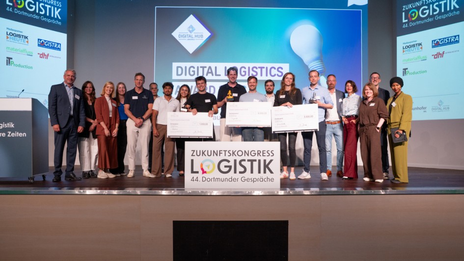 Zukunftskongress Logistik 2026 Digital Logistics Award Gewinner auf der Bühne